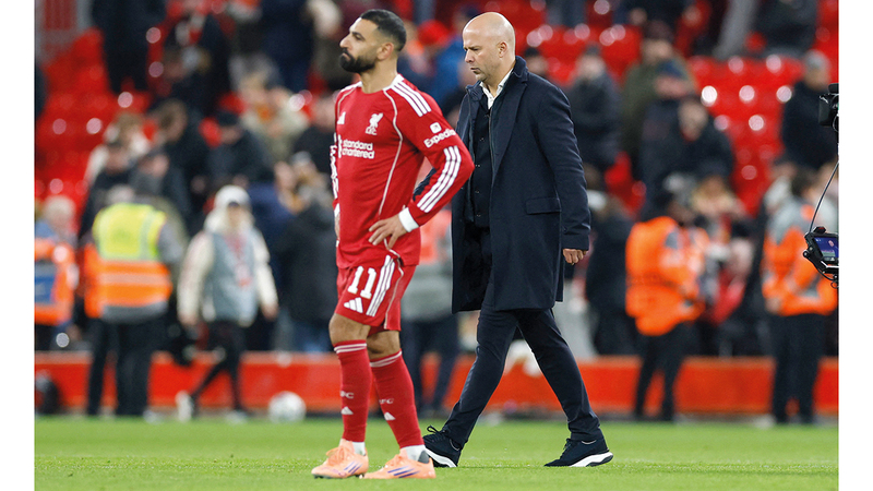 أيندهوفن كشف عن عيوب ليفربول بشكل صارخ.. وسلوت مهدد بالإقالة