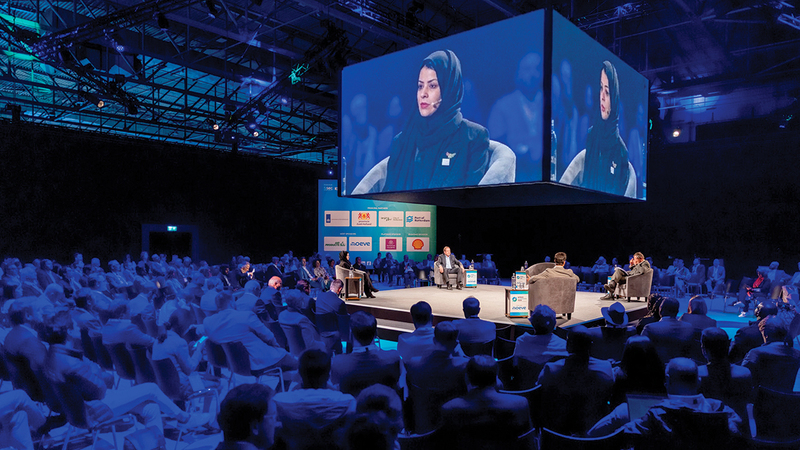 الإمارات تعرض رؤيتها لتعزيز اقتصاد الهيدروجين بقمة روتردام