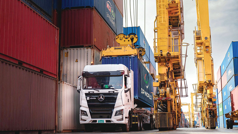 «المركزي»: 5.2% نمواً متوقعاً للناتج المحلي الإجمالي في 2026