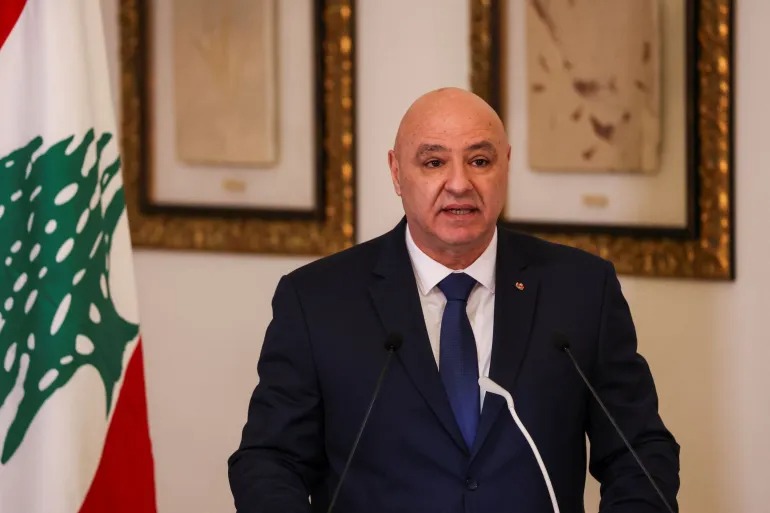 الرئيس اللبناني يطالب المجتمع الدولي بالضغط على إسرائيل لتطبيق مندرجات