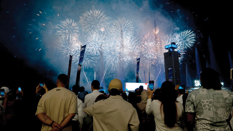 دبي جاهزة لاستقبال 2026 بإبهار وفرح.. من جميرا إلى حتا