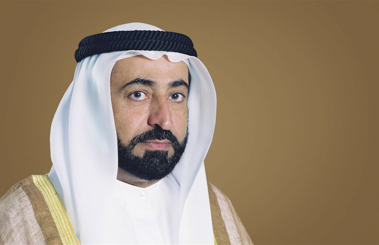 حاكم الشارقة يعتمد توظيف 717 مواطناً ومواطنة في حكومة الإمارة