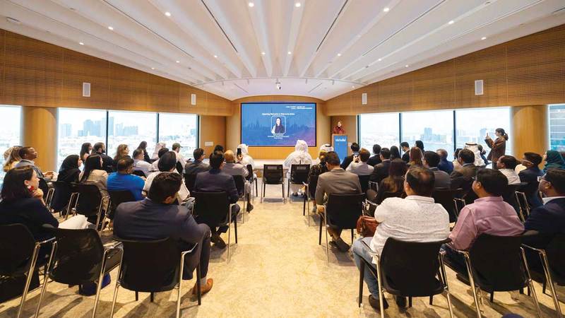 «غرفة دبي» تعزّز الوعي بإعداد تقارير الاستدامة والحوكمة