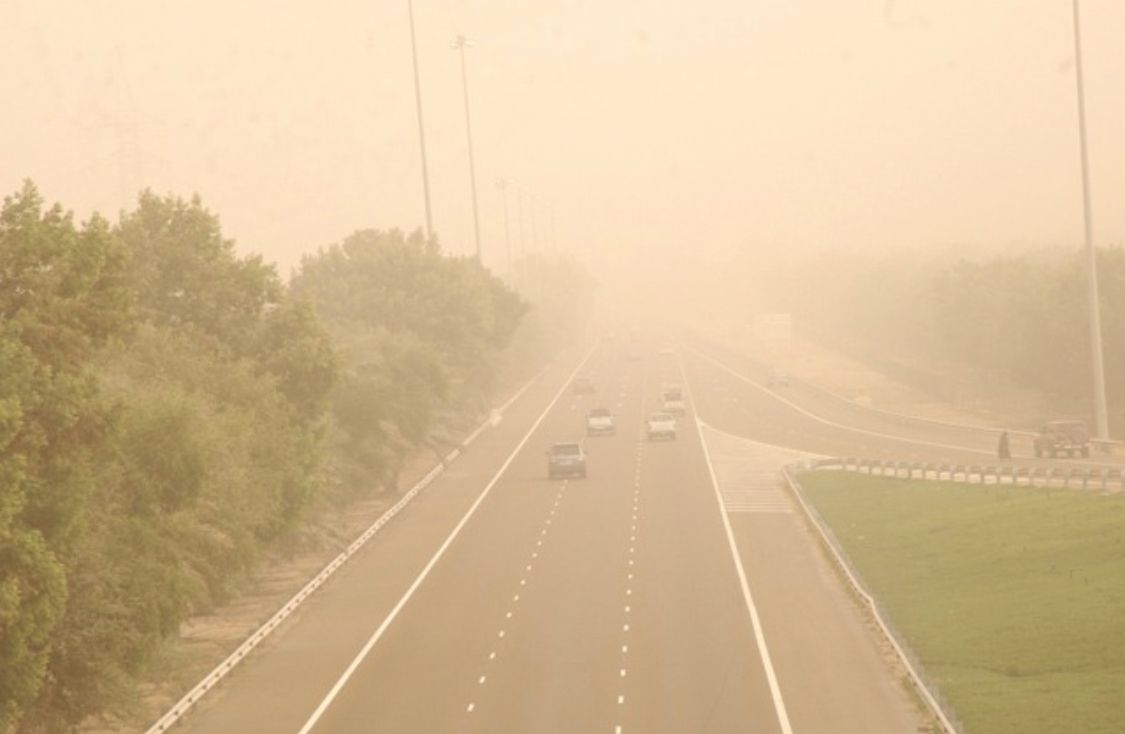 موجة غبار كثيفة تغطي 12 دولة في المنطقة .. من أين جاءت ؟