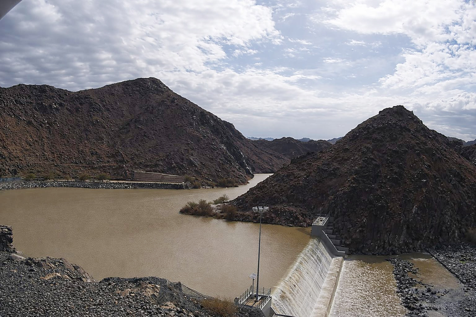 منطقة شوكة في رأس الخيمة تسجل أعلى كمية أمطار بـ 77.5 ملم