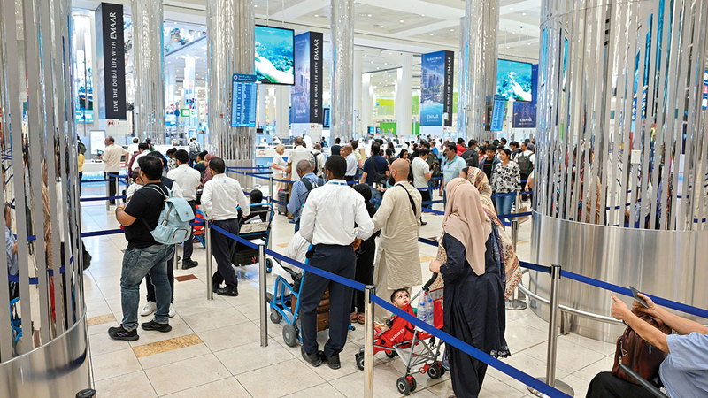 156.8 مليون مسافر عبر مطارات الدولة في 2025 بنمو 6.1 %