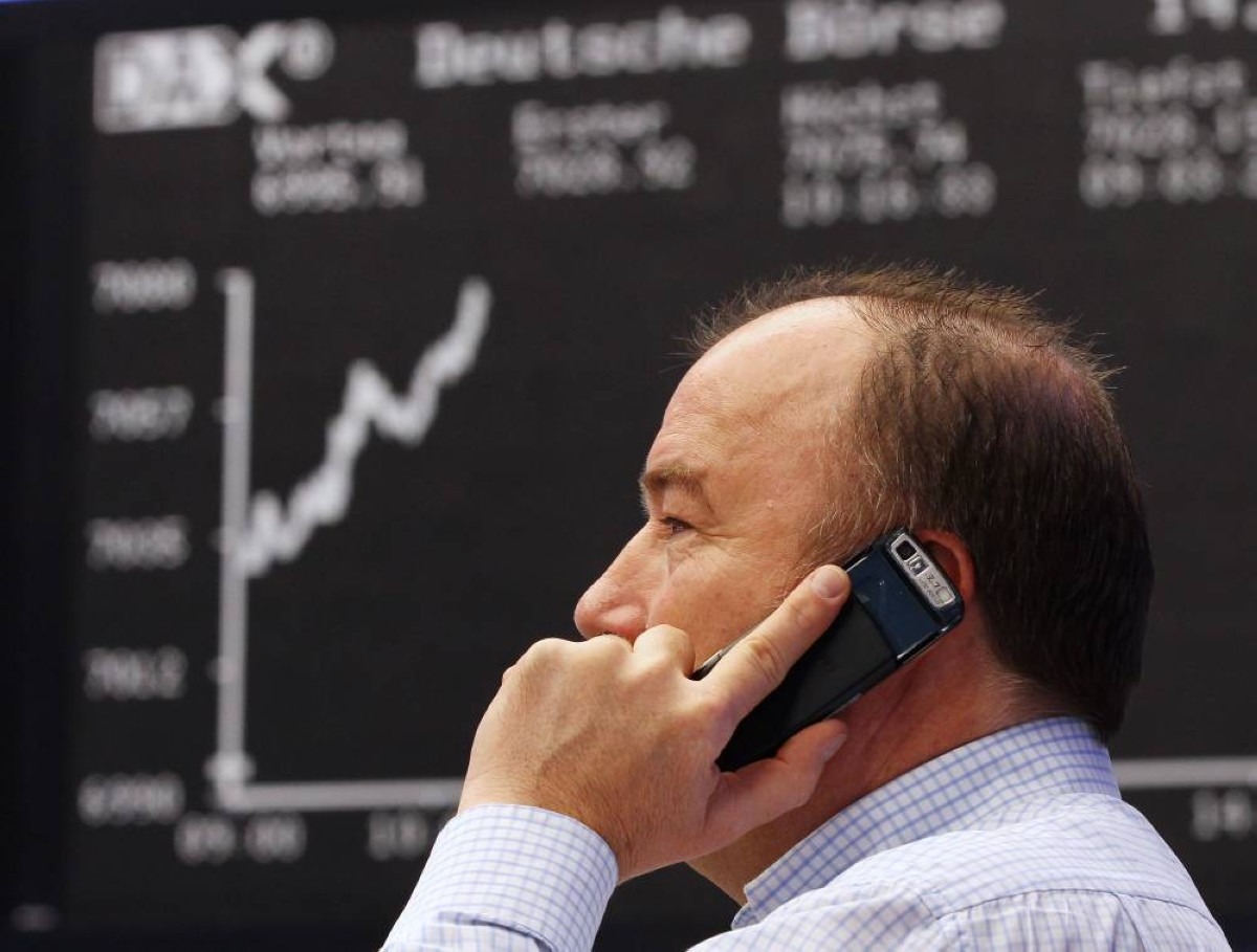 تعافي الأسهم الأوروبية مع استقرار عمليات بيع السندات