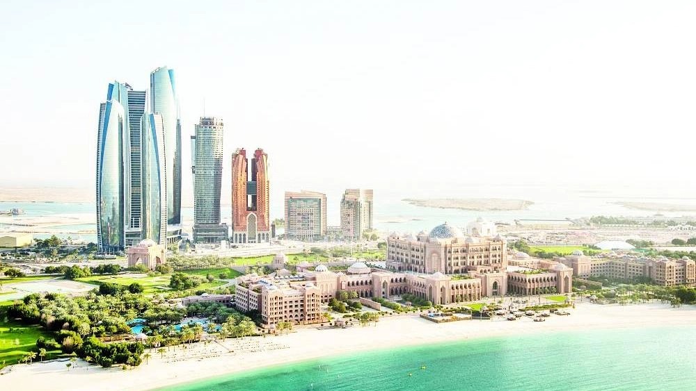 اقتصاد الإمارات ينمو 4% إلى 1.77 تريليون درهم في 2024